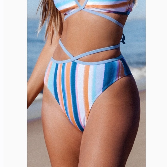 Cupshe Waterfront stripe wrap around multicolored bikini set swim - Picture 2 of 5